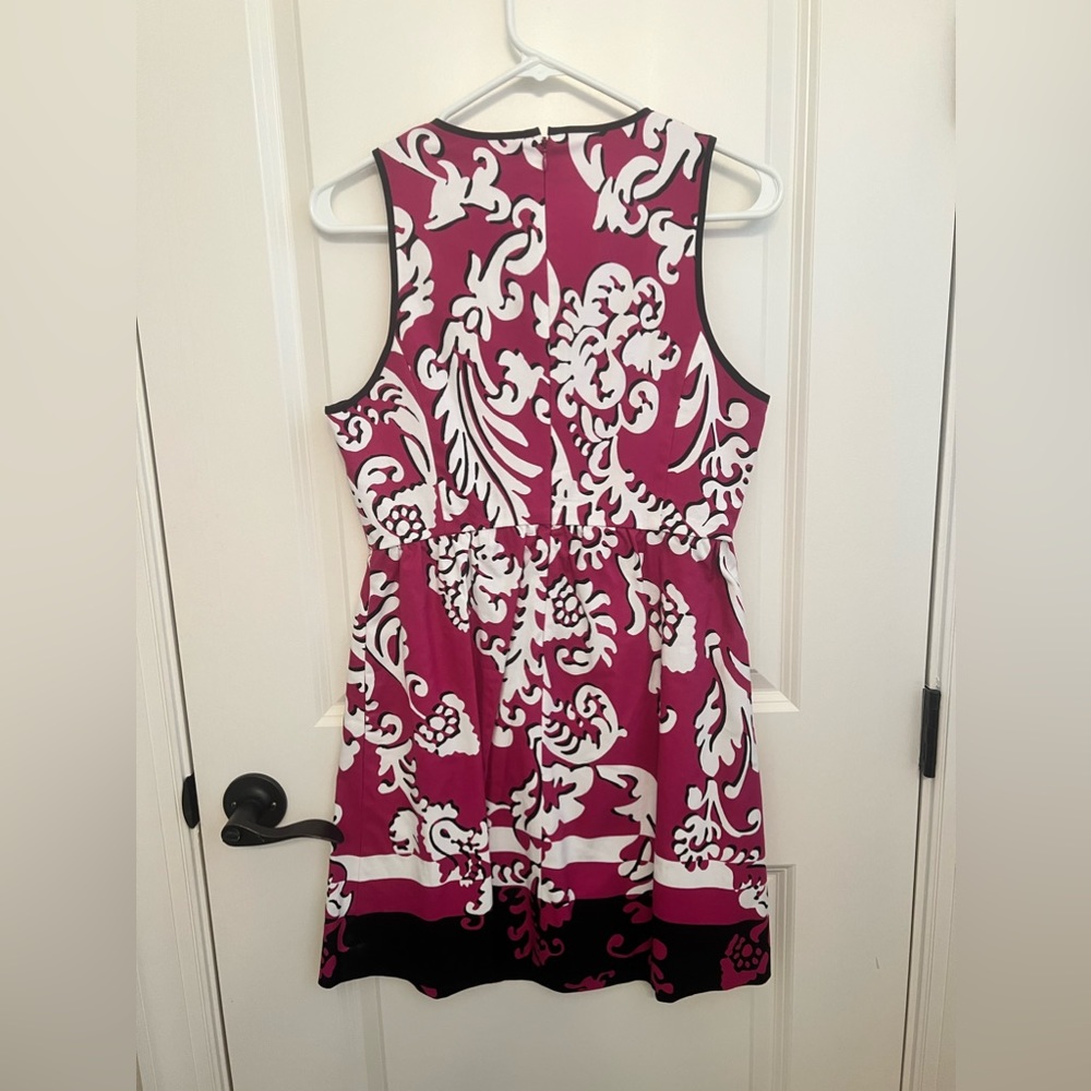 Crown & Ivy pink mini dress - Picture 2 of 3